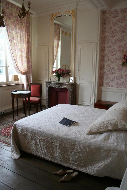 Maison D'Hotes La Corne D'Or Arras Rom bilde
